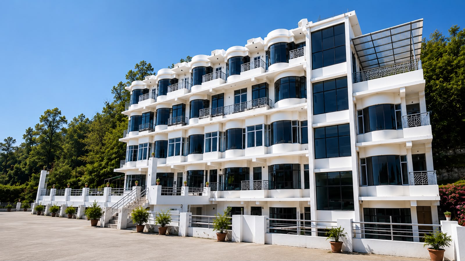 SDSJ Institute Campus 2